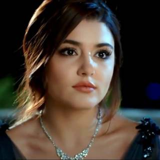 Mere Rashke Qamar wallpaper