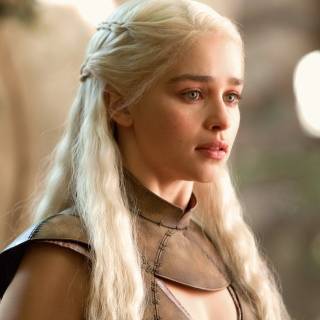 Emilia Clarke GOT HD 4k mobile wallpaper