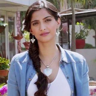 Bewakoofiyaan wallpaper