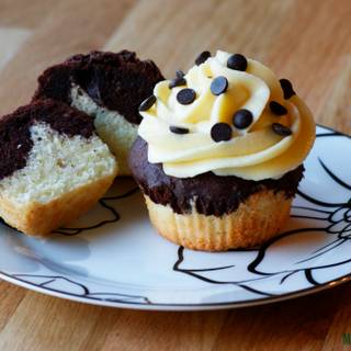 Summer cupcake wallpaper