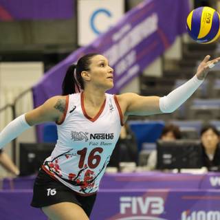 Tandara Caixeta wallpaper