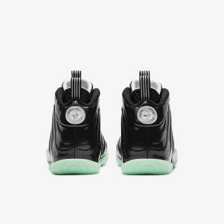 Nike little Posite One PS wallpaper