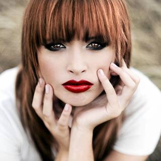 Women lipstick wallpaper