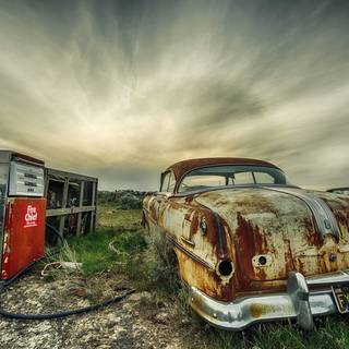Abandoned car wallpaper