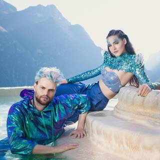 Sofi Tukker wallpaper