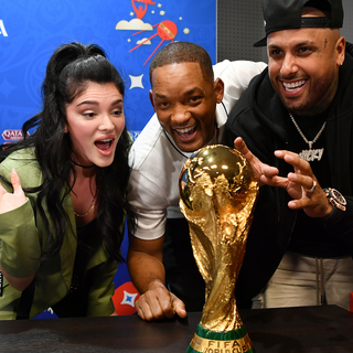 Era Istrefi Live It Up wallpaper