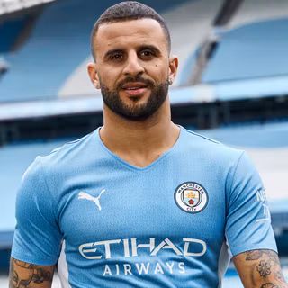 Manchester City 2021/22 wallpaper