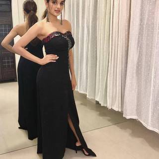Nidhi Agarwal UHD mobile wallpaper