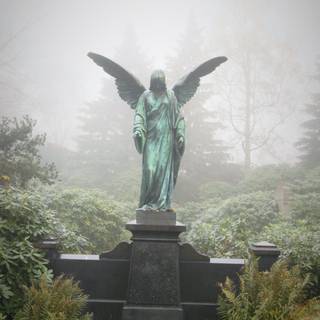 Angel statue wallpaper