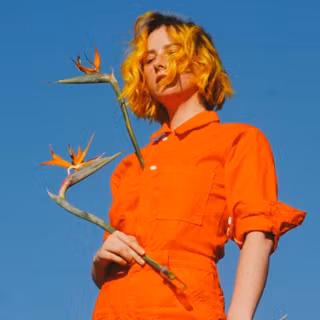 Tessa Violet wallpaper