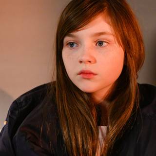 Alexa Swinton wallpaper