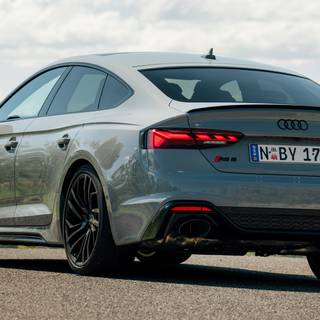 2021 Audi RS5 wallpaper