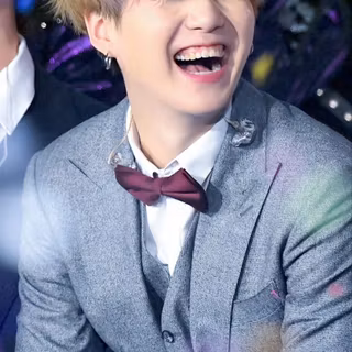 Suga smile wallpaper