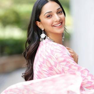 Kiara Advani HD iPhone wallpaper