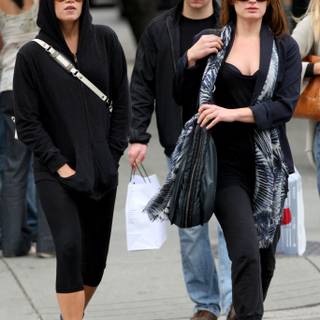 Elizabeth Reaser wallpaper