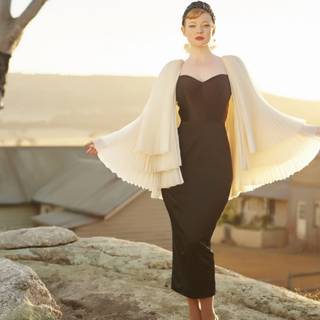 Sarah Snook wallpaper