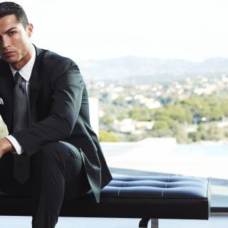 Ronaldo suit wallpaper