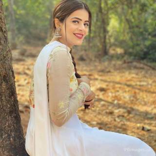 Jigyasa Singh HD mobile wallpaper