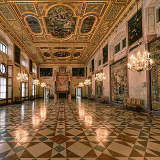 Palace interior wallpaper