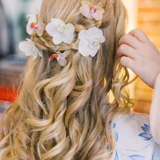 Bridal hairstyles artificial flowers wallpaper