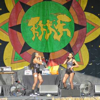 Ghetto Twiinz wallpaper