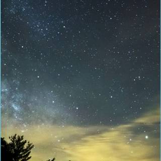 iPhone 13 night sky wallpaper