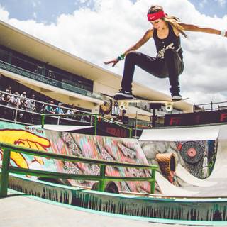 Leticia Bufoni wallpaper