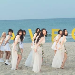 Chi Mat Ba Ram Brave Girls wallpaper