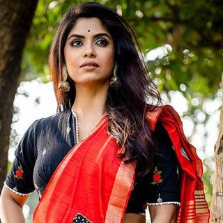 Sayantani Ghosh wallpaper