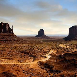 Desert mountain wallpaper