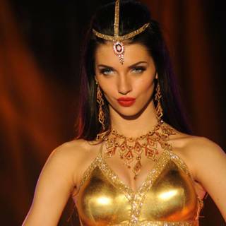 Scarlett Mellish wallpaper