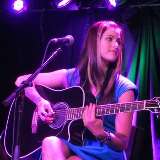 Cassadee Pope wallpaper