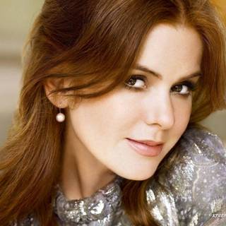 Isla Fisher wallpaper
