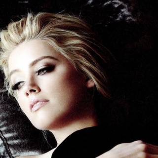 Amber Heard wallpaper