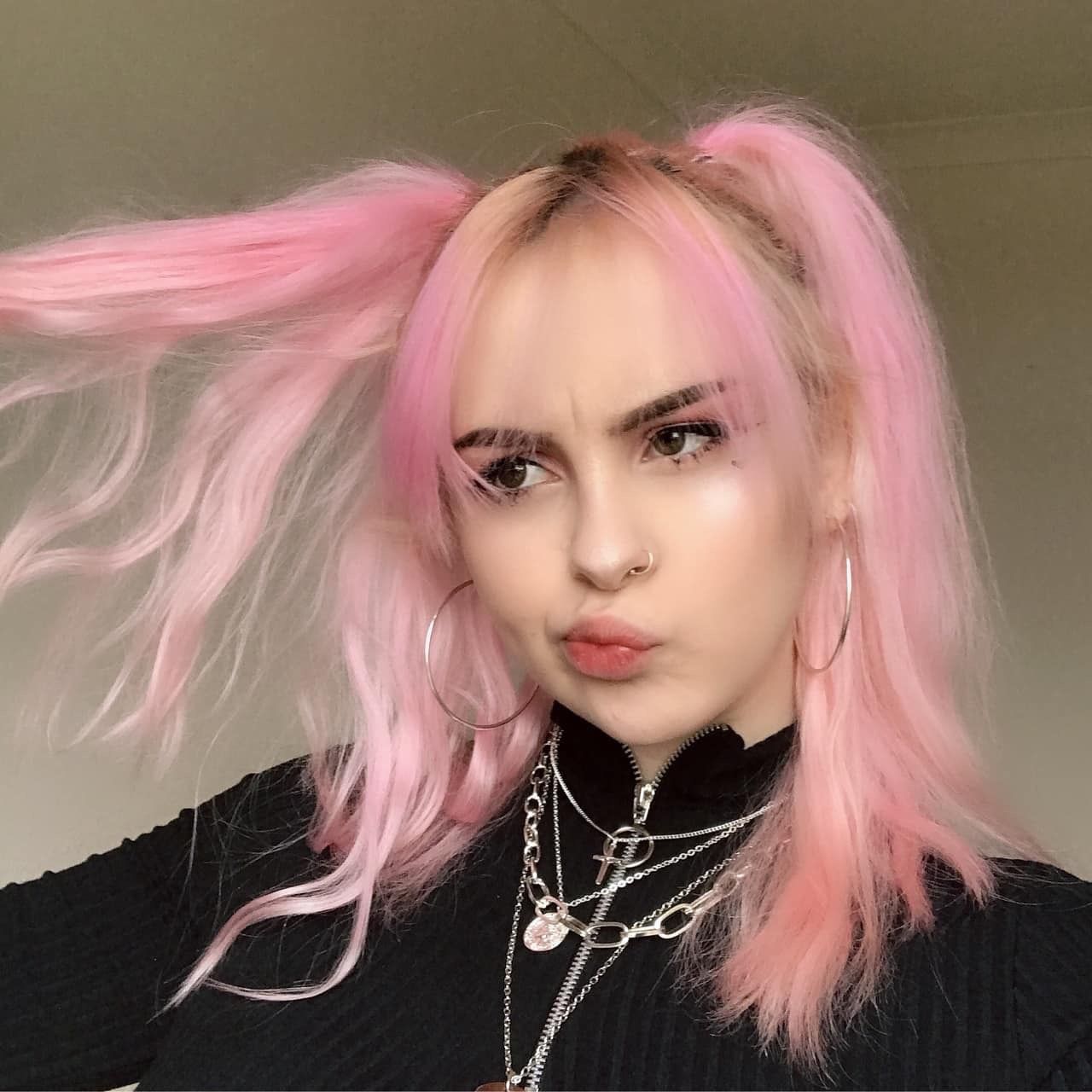 Pink hair girl - Wallpaper Cave