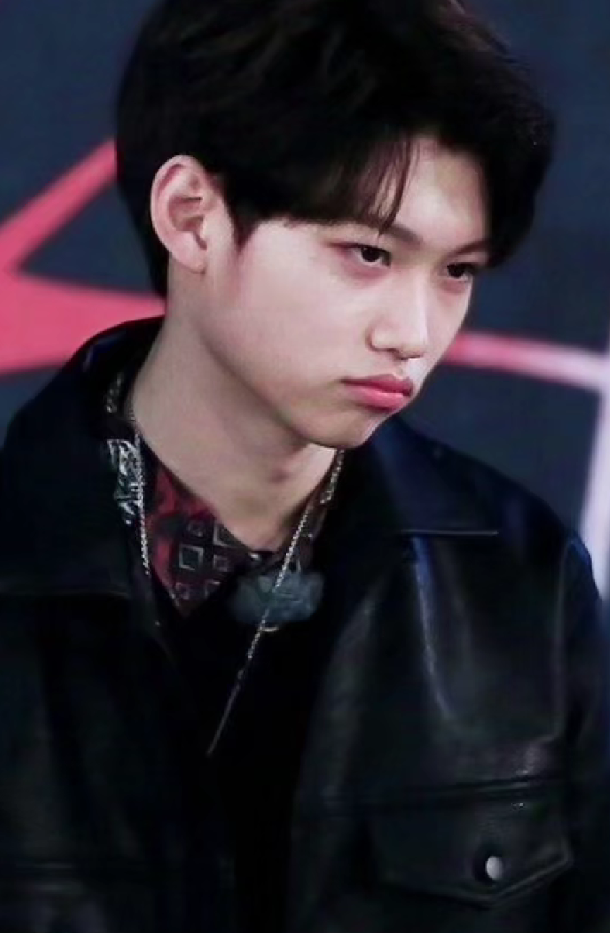 Stray Kids Felix - Wallpaper Cave