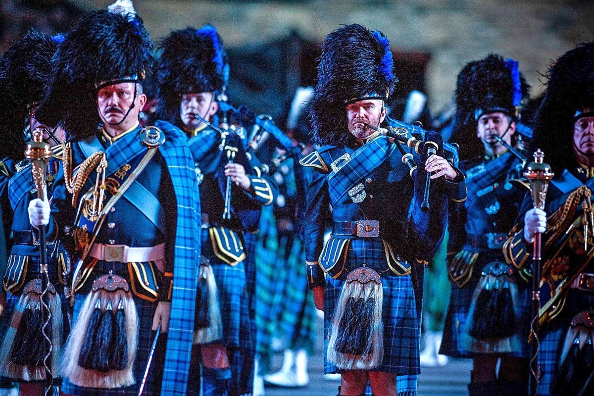 RAF (Royal Air Force) Pipes and Drums Wallpaper Cave