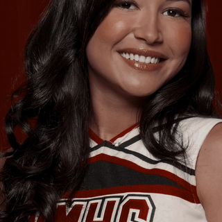 Im the cheerleader of your heart, Santana