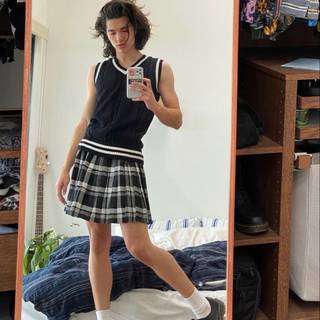 guys in skirts hit different<3<3<3