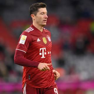 Lewandowski 4k wallpaper 