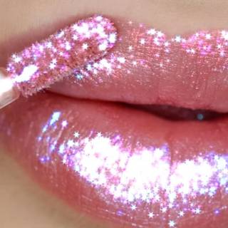 Aesthetic lips/lipstick 