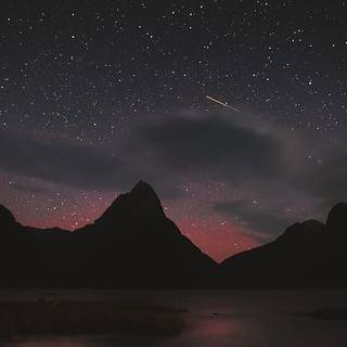 Stars and mountains 