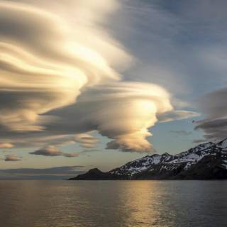 Strange Cloud wallpaper