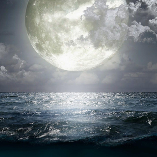 Supermoon 4k wallpaper