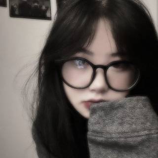 Not going to lie she kind hot 