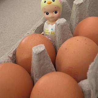 sunny angel Easter egg 