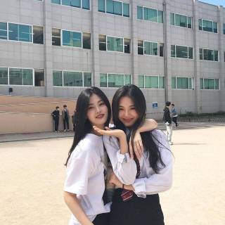 Me and my firend is ƈʟɛօ