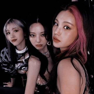 me and ʀɪɴ (@ᴋᴏᴏᴏᴏʏᴀ_) and Sun Soojin