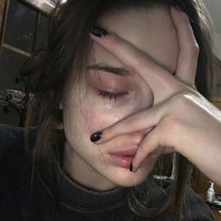 Kate saw me crying she cried 