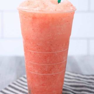 Starbucks strawberry acai lemonade refresher
